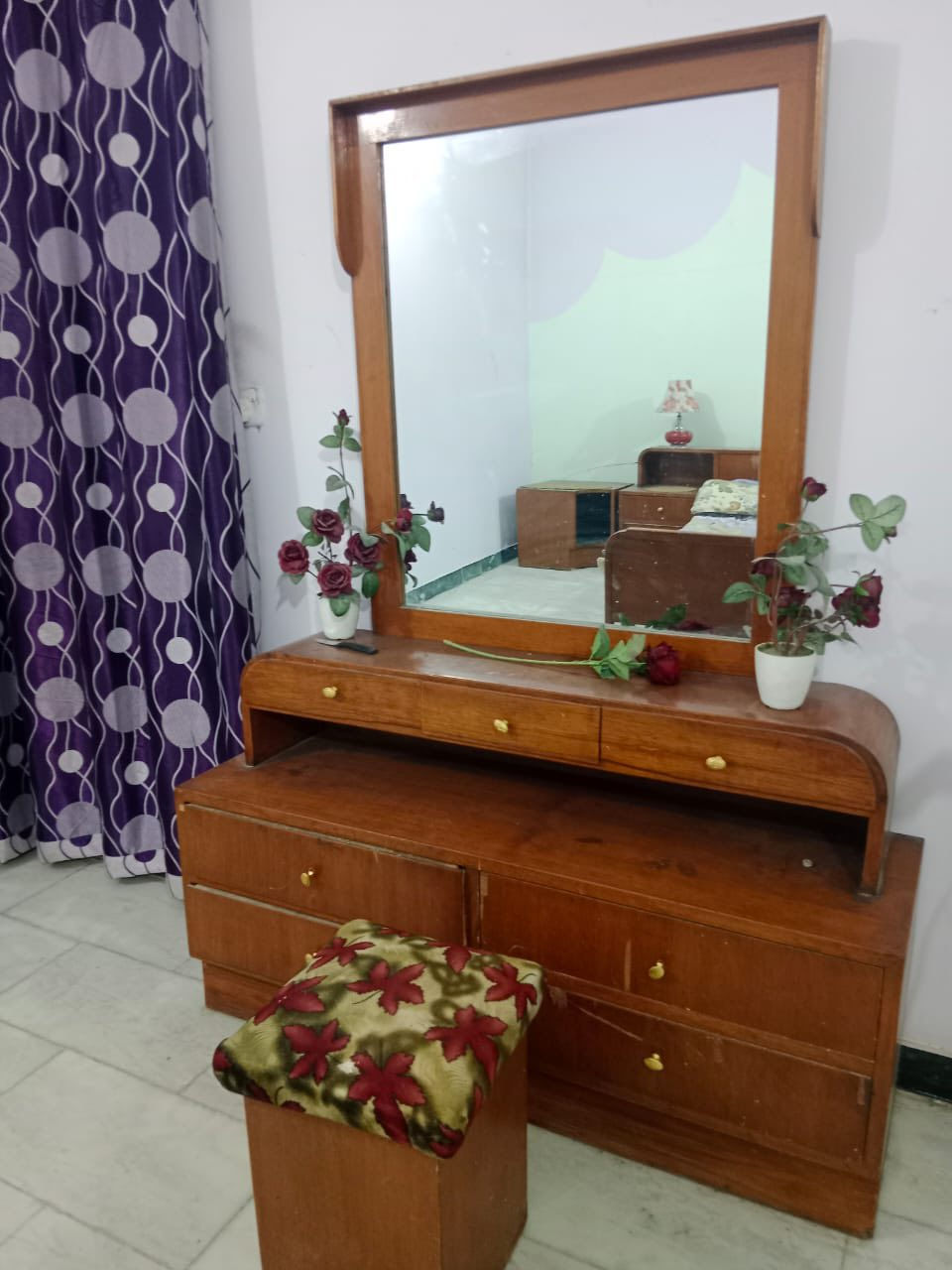 للبيع اغراض بيت
اوتي بخاري ٦٥
غرفه نوم بس نقصه كنتور ب٢٠٠
كاونتر ب٢٥٠
ميز بلازما ب٣٥
بوفيه ٣٠٠
تخم ٧٥٠
شاشه قياس٤٢ ١٥٠


**إذا كنت صاحب هذا الإعلان وتريد حذفه لأي سبب، رجاءا أرسل رسالة إلى الدعم الفني**