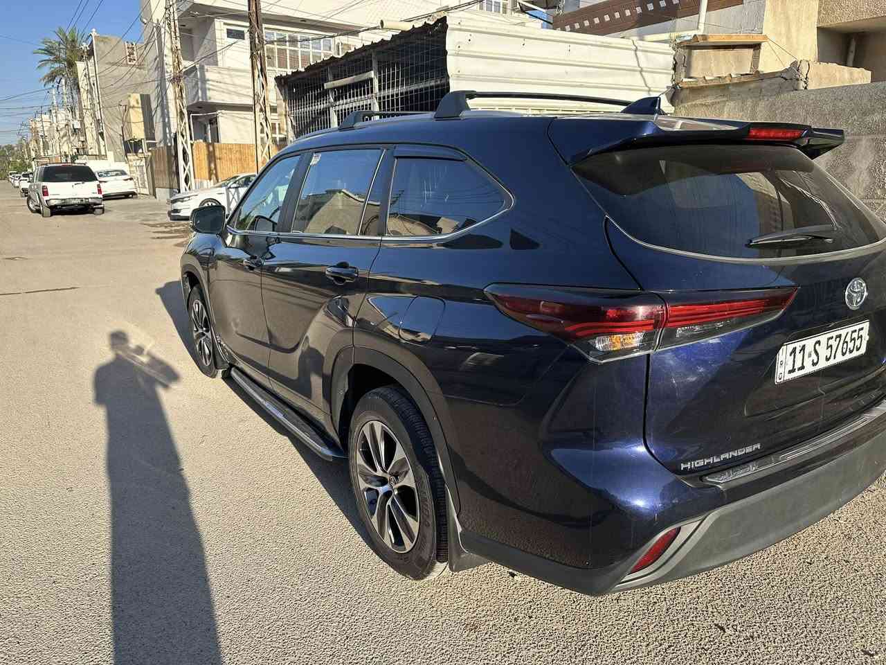 السلام عليكم
هايلندر 2025  هايبرد امريكي xle حادثها فقط دعاميه بدون ايرباك 
ماشيه 25
كيلو متر
السعر 31500
***********
بغداد /الغزاليه
