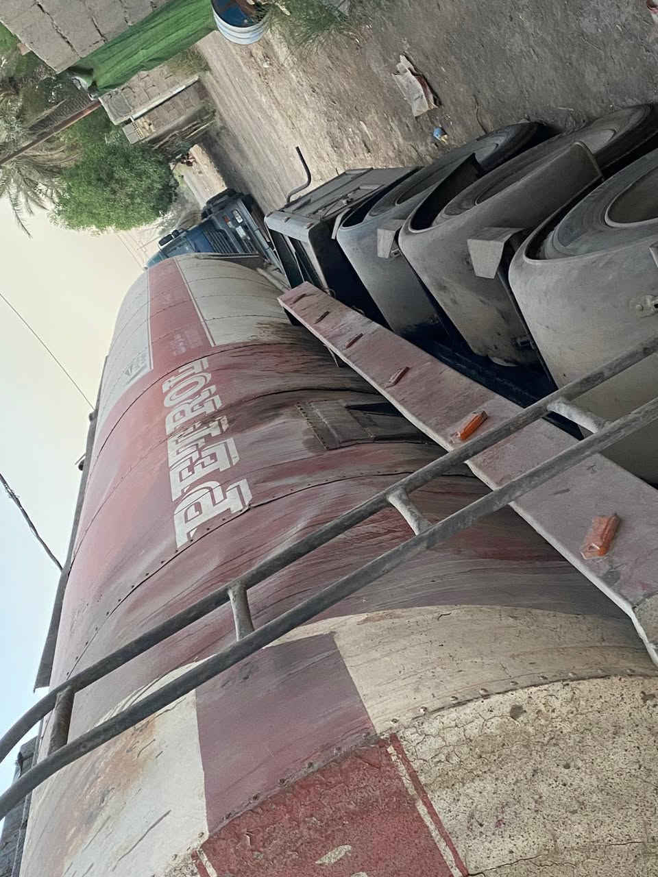 تانكي فوزلة امغلف  مكان بغداد السعر ٧٥وبي مجال ***********
