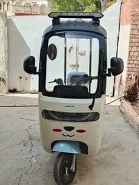 دراجه شحن زيرو للبيع ماشيه ابد  سعرها مليون وميه وخمسين للاستفسار الات...