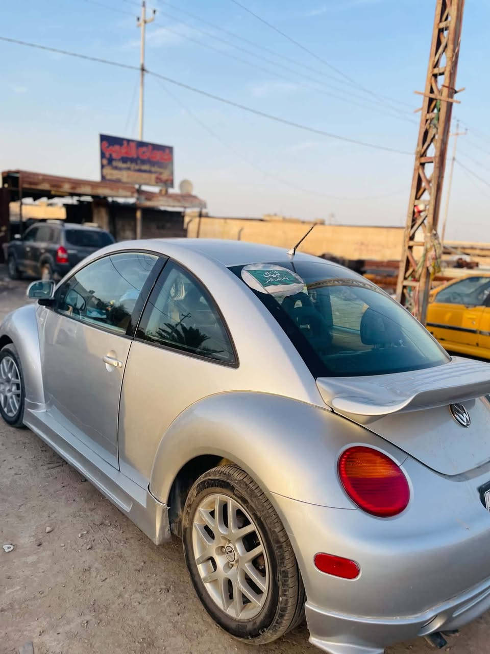 السلام عليكم بيتل موديل 2000 للبيع او المراوس بسياره عاليه مكينه وكير وحداديه نضاف تخم تاير رقم انكليزي بسمي السعر 65 وبيه مجال 
***********

