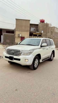 يالله ادوات ادوات ادوات  لاند كروز 2011  خليجي حاوية بدون كص بدون فتح ...