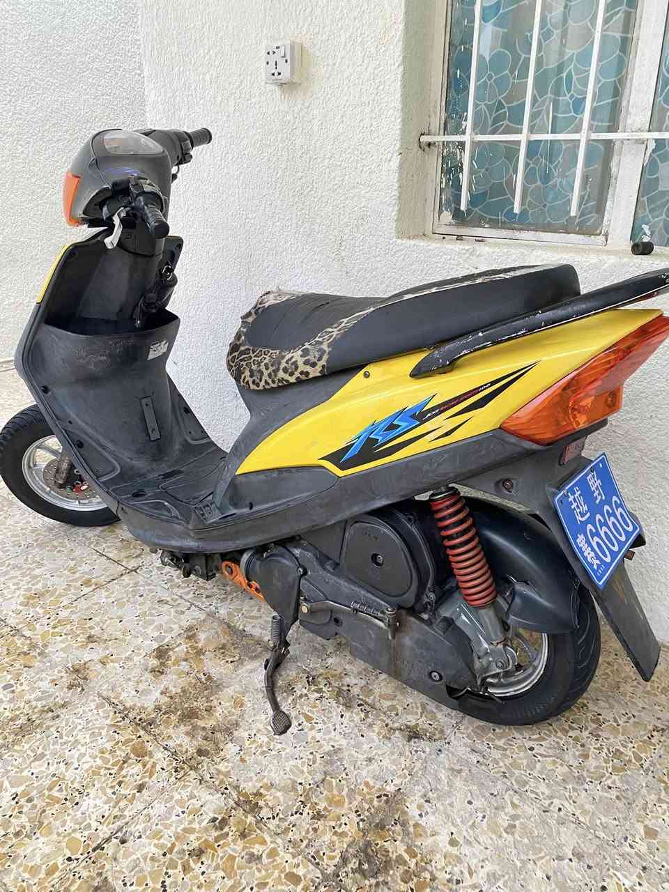 السلام عليكم دراجه ماكس عدله للبيع بلاديه ٤٩كفاله كله شغال سلف هندر  كهربائيات شغاله شلعه معدل دراجه نصبه حلوه دواخل ملح كفرات ختم واحد مكان كوت داموك اي ستفسار علي هذه لرقم ***********
