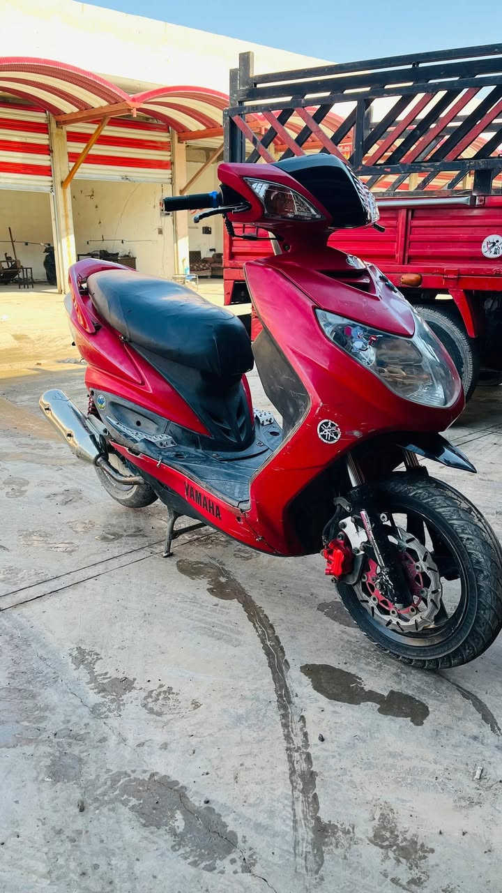 السلام عليكم
دراجه سكنس فحل كابريتر مكينه ناعمه لاصوت ولاتبخير ،شلعه ومعدل ،كهربائيات كامله بيه نواقص بسيطه السعر ٥٥٠ وبيه مجال 
عنوان حي المعلمين قرب مجمع نوروز 
***********
