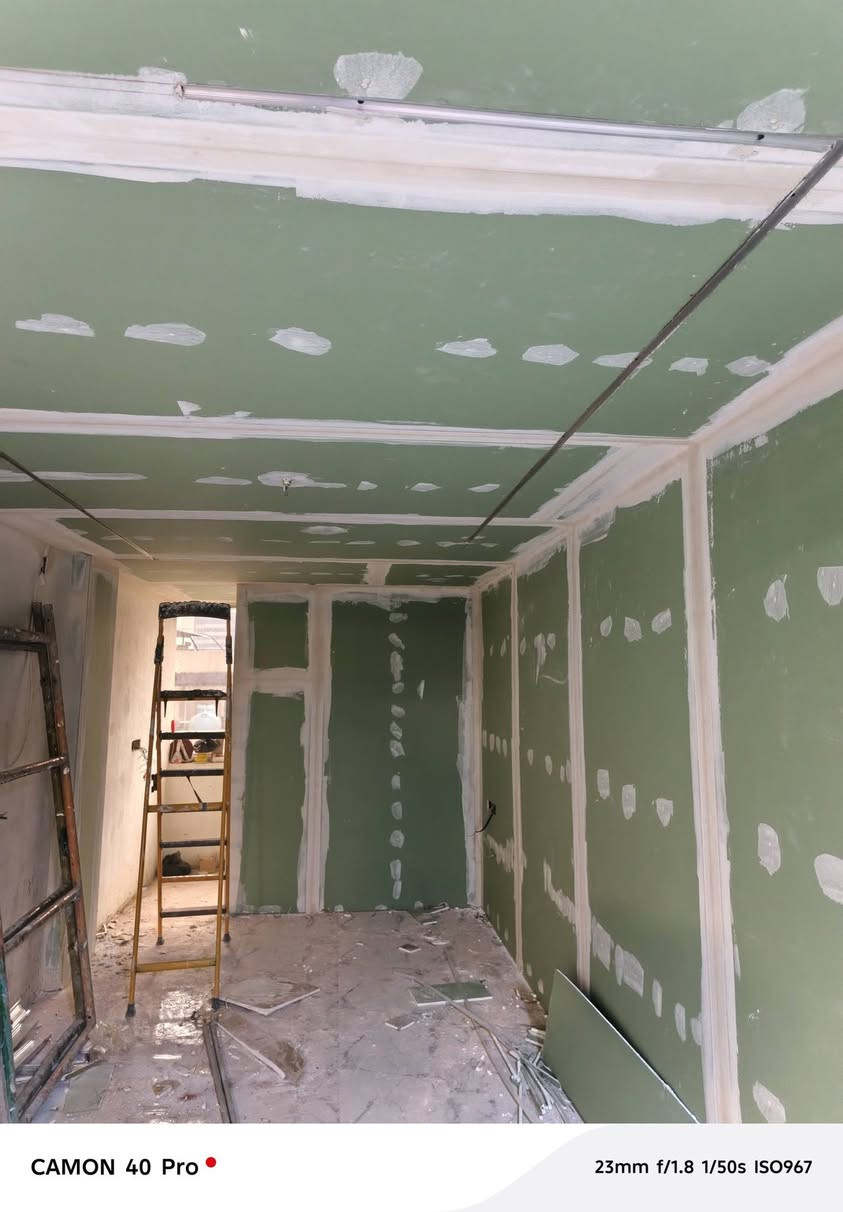 ابو مصطفي  🤔🤔  ***********
