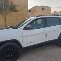 جيب ترايل هوك 6سلندر  بانوراما مزدوجة  فور ويل  فول مواصفات  السيارة م...