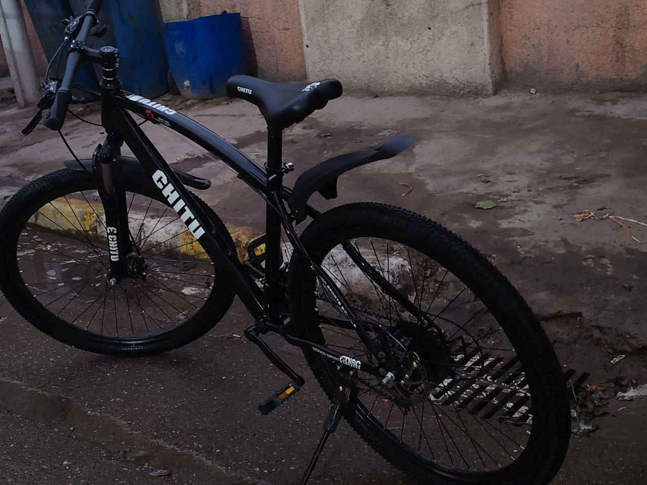 السلام عليكم بايسكل جبلي (شيتو) حجم 26 معدن الأمنيوم ابريك هايدروليك
عدادات أمامي خلفي شغال الموقع بغداد الحبيبية السعر 130الف ربي مجال للشراي *********** واتساب
