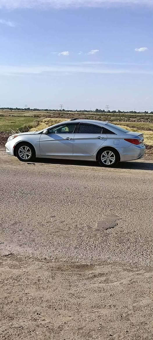 سوناتا 2012 وارد امريكي بيها قطع بارد فقط بدون صبغ كما موضح في السونار 
السياره جاهزه من كلشي تبريد تدفئه تايرات كلشي جاهزه وحلوه ونضيفه
مكانها الديوانيه كوفة, النجف


**إذا كنت صاحب هذا الإعلان وتريد حذفه لأي سبب، رجاءا أرسل رسالة إلى الدعم الفني**