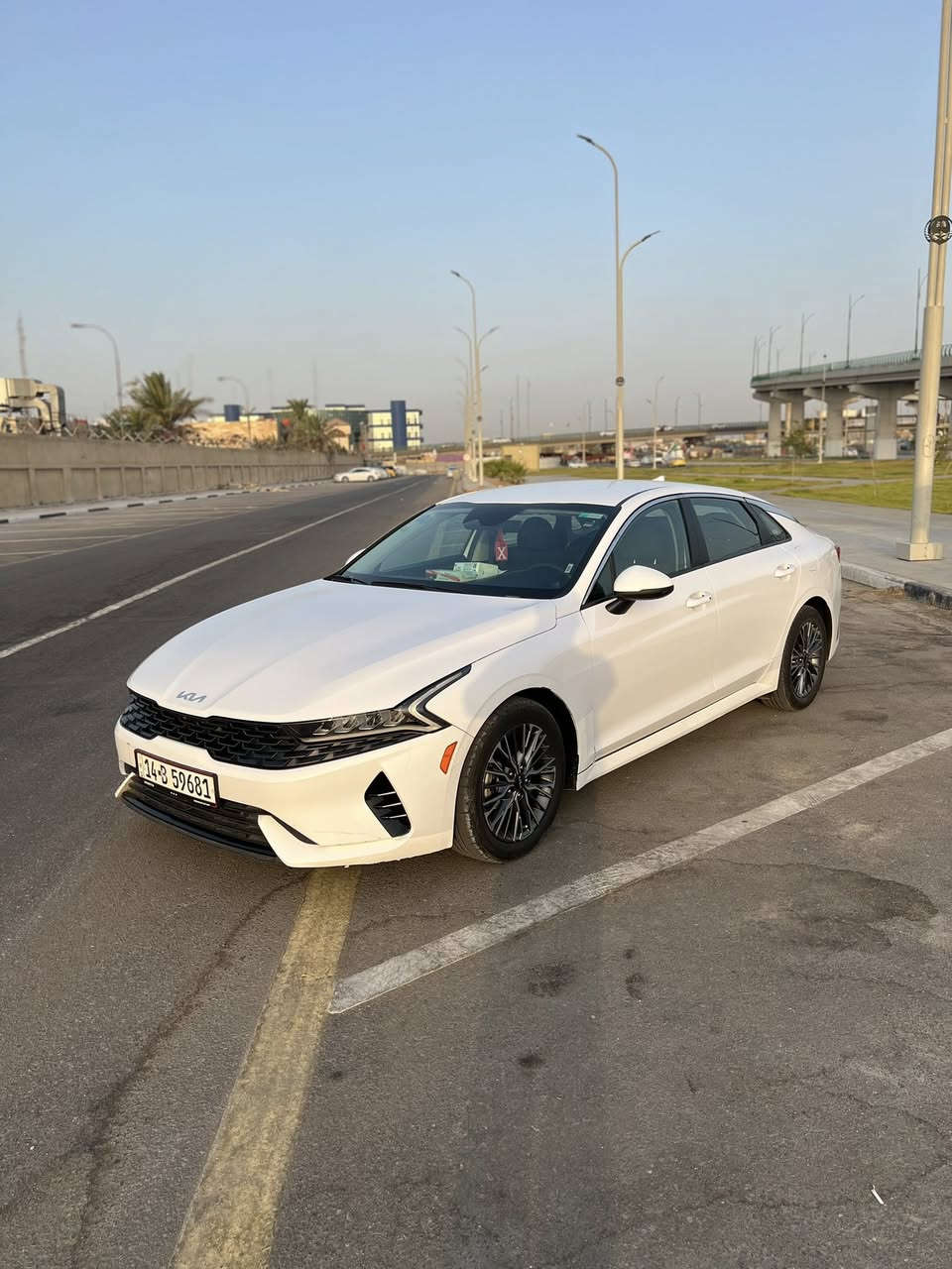 السلام عليكم
K5 للبيع 
مديل 2023
وارد أمريكي صور الحادث داخل المنشور 
السيارة حره بأسم البائع 
السعر 185$
الرقم ***********
