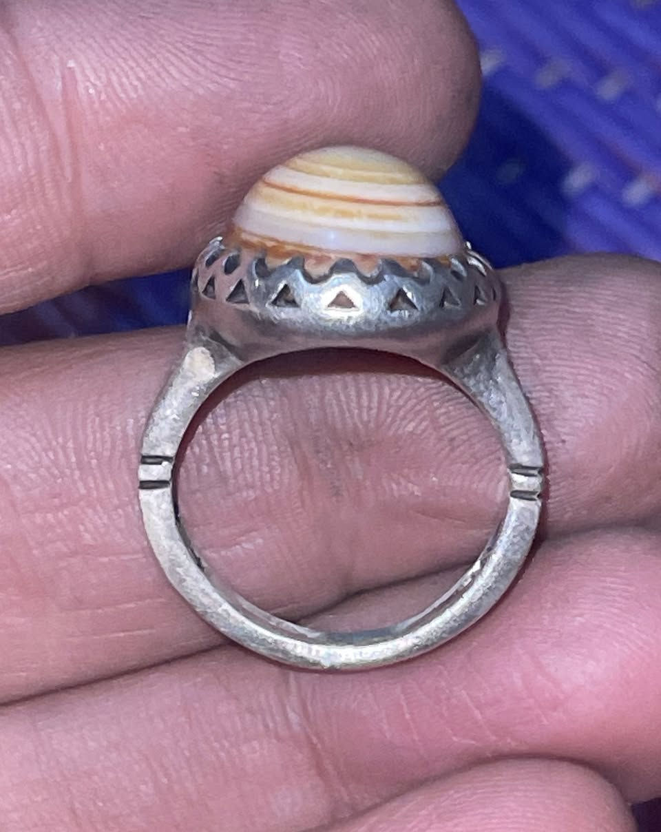 خاتم جزع خنصر صياغة ثكيلة
45
مكاني بغداد شارع حيفا أو بغداد الجديدة 
يوجد توصيل


**إذا كنت صاحب هذا الإعلان وتريد حذفه لأي سبب، رجاءا أرسل رسالة إلى الدعم الفني**