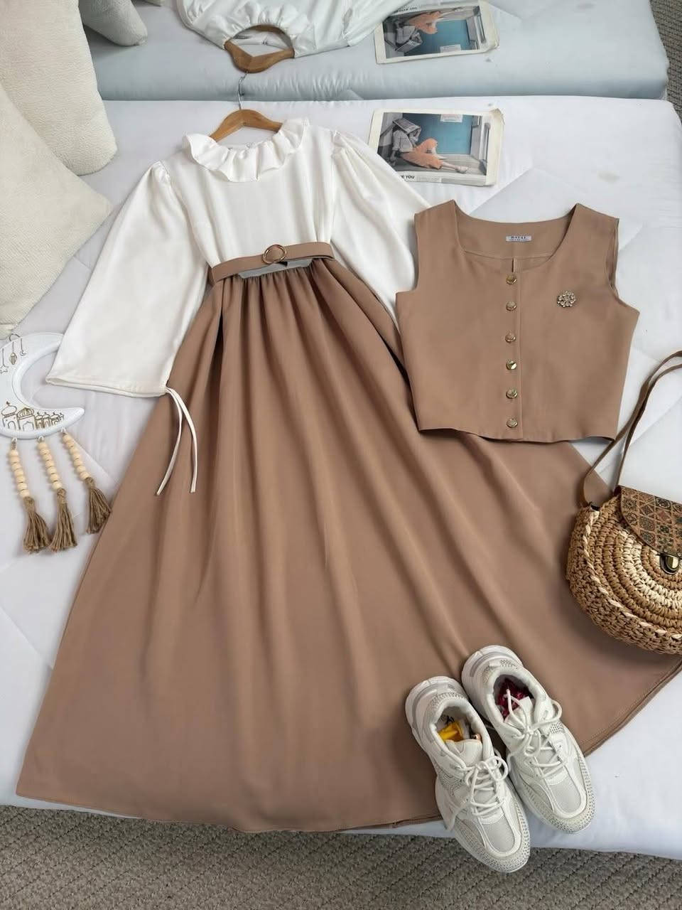 🧿﷽ وعلى الله توكلنا 🧿
لا تعلن الخطوات اعلن الوصول🫰🏻🚶
جديدنا لاينتهي وبضاعتنه غير😌😉

فستان قطعتين 
 دابل تركي بهاري🇹🇷
مرتب نازك 

القياسات يلبس 👇 
38 40 42 44 46 48

الحجز والستفسار مراسله الصفحه


**إذا كنت صاحب هذا الإعلان وتريد حذفه لأي سبب، رجاءا أرسل رسالة إلى الدعم الفني**