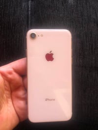 آيفون ٨ • ٦٤ • بطارية ٧٤