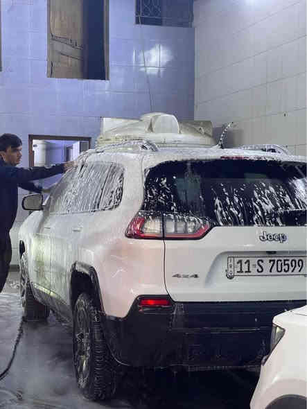 Jeep Cherokee 2020 latitude

محرك 2.4 ، 4 سلندر ( 180 حصان ) 
دفع رباعي ( SUV ) رياضي 

السيارة فول مواصفات

مكيف ثلج ❄️ 
تدفئة كشنات وستيرن 
تخم تايرات جديد واثنين احتياط 
تاير الاسبير ما مستخدم 
صدر مبدل جديد 
لايت ابيض زنون 
تشغيل عن بعد 
باتري جديد 
ادامة لسيارة قبل شهر 
رقم بغداد الجديد 
حادثها جاملغ وبنيد

العنوان بغداد / المشتل 
الهاتف / واتساب ***********
السعر 138 بيها مجال بسيط Colombo
