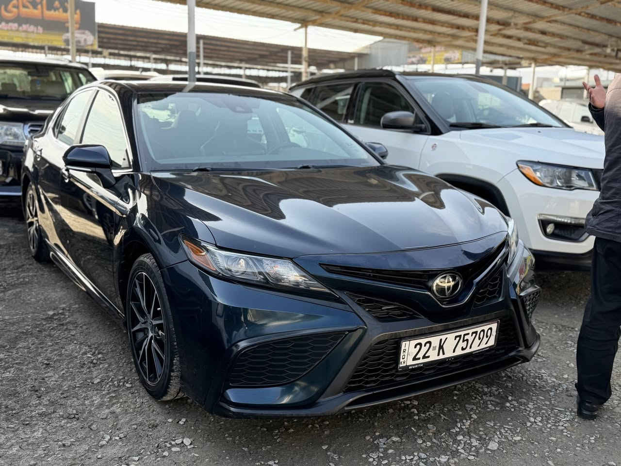 كامري موديل2021SEبلاس لون حبري قتعتين صيخ بدون دواخل بدون ايرباك سياره جديده ماشيه40الف كير محرك مكفوله عنوان سليملنيه السعر190بيها مجال***********
