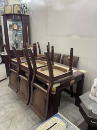 ميز طعام • ٦ كراسي • مغسلة كاونتر