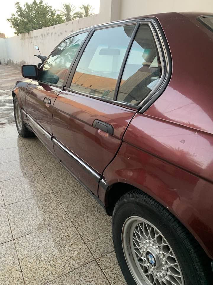 735 موديل 1990 محرك وكير وتبريد وتخم تاير جديد ومكفول السعر 45$ *********** المكان الرمادي  رقم وسنوية بغداد
