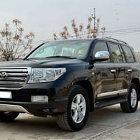 لاندكروز VXR • ٢٠١١ • V8