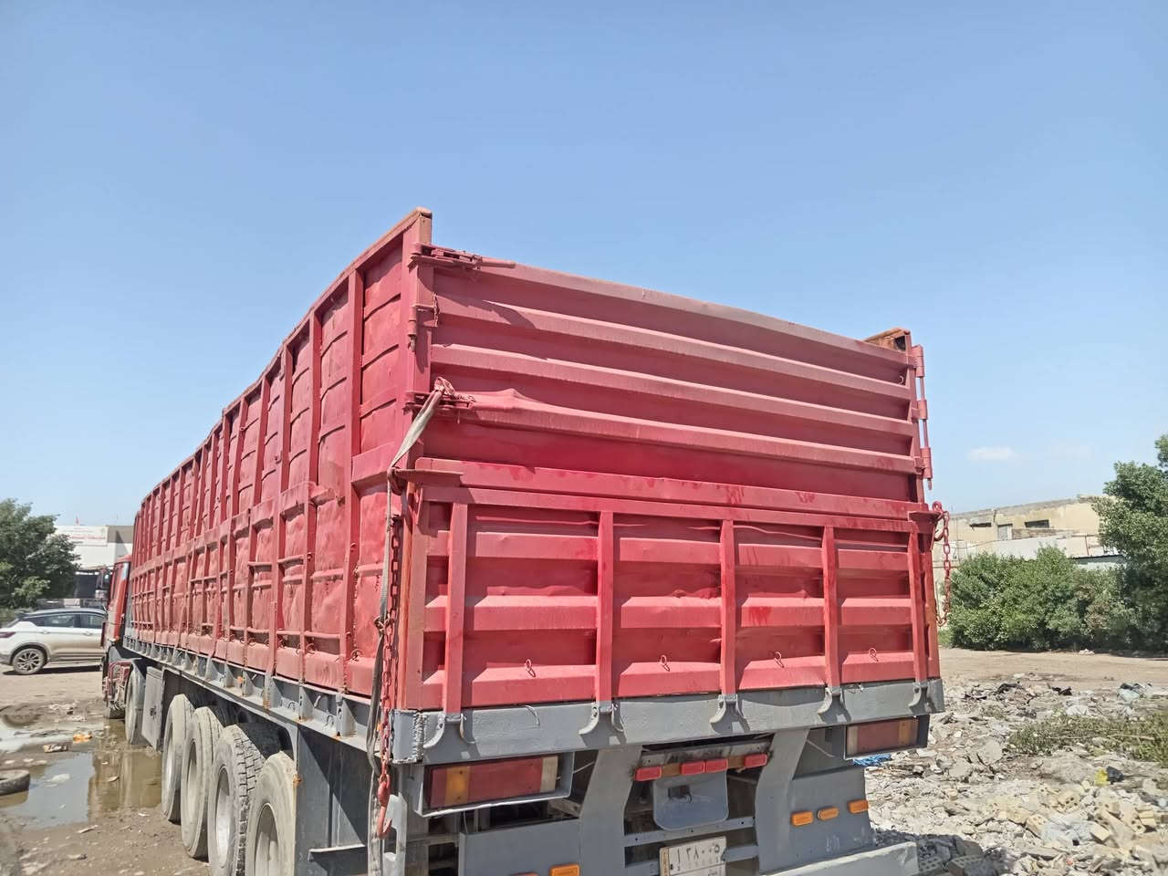 عربانه عمل شاصي ١٦ دناكير ٣ صيني والرابع ١٣ تخم تاير مشتغله على السكراب السعر ٧٥ وبيهه مجال قليل ***********
