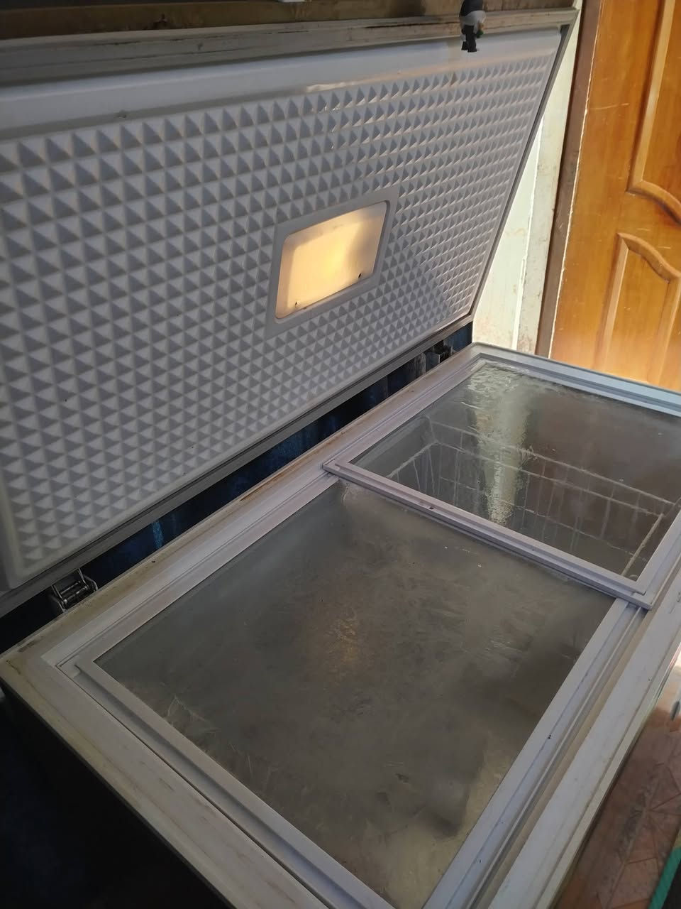 مجمده نظيفه للبيع حجم 14 السعر 225 بعقوبه التحرير الرقم ***********
