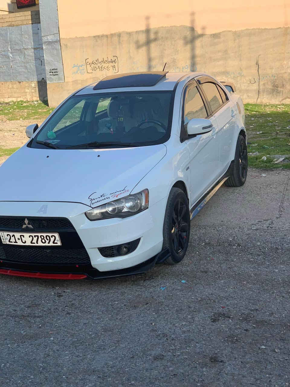 سڵاوی خواتان لێبێت
لانسەری قرش مۆدێل 2015 خلیجی مەکینە 16 
یەک پارچەو و  بةڵەیەک بۆیاخە
145000 ڕۆشتووە 
گێر و مەکینە و هەمووو شتێکی بە شەرت 
سەنەوی و ڕەقەمی تازەیە 
هەموو گیانی بە شەرت چرکەی تێدا نیە  
 نرخی ١٠٣وەرەقە و مەجالێکی کەم
*********** السليمانية, العراق
