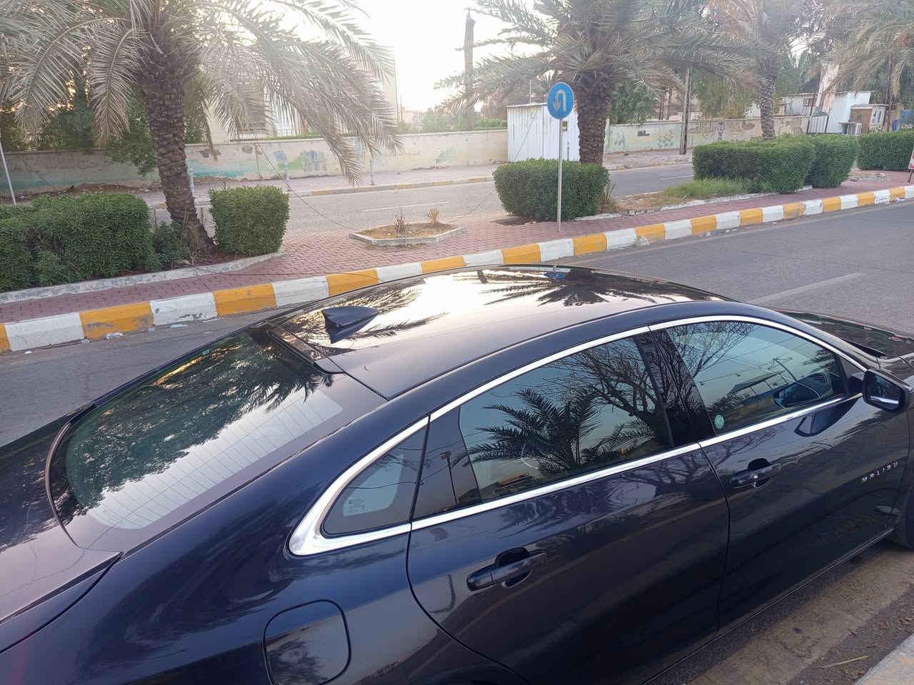 ماليبو 2023 Lt   الون باذنجاني
▪️ رقم موقت حرة تترقم جميع المحافضات

▪️ نظيفة جداً / 

▪️ حادث /  بدون ايرباكات جميع الايرباكات سليمة بدون دواخل   للعلم  بجم كبس برغي ما مفتوح بيه و الظهر كبس حادث جانبي   صور الحادث مرفقة

▪️محرك 1500/ تيربو  

▪️ بصمة دخول وتشغيل

▪️ شاشة+ كامرة خلفية

▪️ رادار أمامي

▪️ حساسات خلفية

▪️تشغيل عن بعد

▪️كشن كهرباء  

▪️ توقف ذاتي 

▪️هاند بريك بصمة
تبريد قطعتين و مناخ منفصل  تبريد ثللللج

▪️كشن تدفئه 

▪️نظام مانع تزحلق
قيادة ذاتية

رقم الشاصي //1G1ZD5ST1PF239105

▪️ ماشية فقط 33 مايل (قابل للزياده)

السياره احلى من الصور 

سياره كامله من كلشي شغل واطلع 

🟢 السعر 115 
مكان السيارة.. ميسان العمارة 

الاتصال/***********
