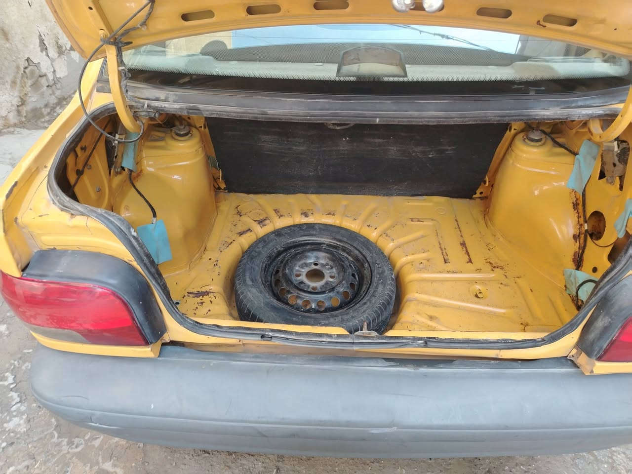 سلام عليكم سايبا موديل ٢٠١٧ سياره لاضربه ولا صبغ بيها فقط بارد سياره بسمي تحويل ثاني يوم مصفره هيئه وغرامات مكينه وكير مكفولات شواصيها حلوات سياره جاهزه مدوشمه سعر٤٣ وبي مجال مكاني بغداد رقم الهاتف ***********
