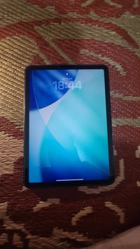 آيباد اير ٥ • ٦٤ جيجا • معالج M1