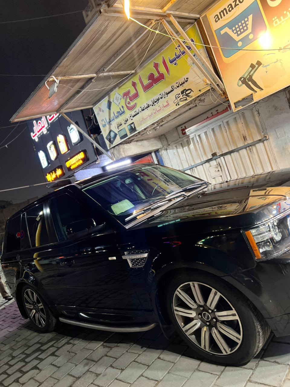 سلام عليكم للبيع رانج روفر موديل 2010 اتو باي كراف سياره وارد خليجي وكاله سردار سياره جديده بأسمي جاهزه من كلشي واحلى من الصور بيها صبغ كلش قليل بلبنيد وباقي السياره كفاله حتى من البارد مكان السياره بغداد سعر 130وبيهه مجال رقم الهاتف ***********
