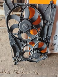 مروحه وحاضن كامل مال فورد فيوجن 80 ألف بلاش تفصيخ نظيف 07717444505