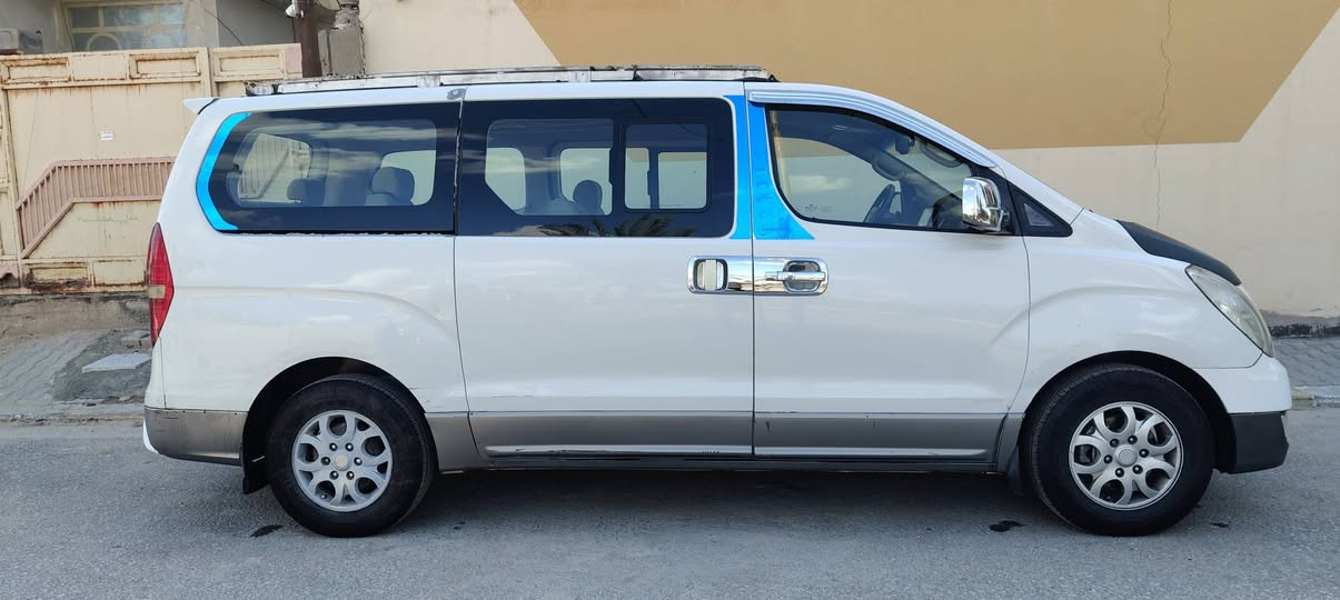 ستاركس موديل 2011 محورة مسكر اوتماتيك  
تايرات جديد محرك وگير وحدادية  كفالة 
مصفرة هيئة وضريبة وغرامات والخط لشهر التاسع 
سنوية بأسمي مشروع وطني انگليزي 2027 
رشة صبغ چاملغ الأمامي جه السايق فقط 
مكاني نجف للأستفسار ***********
