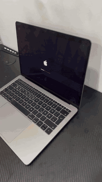 ماك بوك برو 2017 - 13.3 انج
مستعمل قليل نظيف جدا ، عدد دورات الشحن 155
SSD = 512 , RAM 8GB
الجهاز جدا نظيف واستعماله جدا قليل شبه الجديد 

مكاني كربلاء المقدسة / النجف الأشرف / القادسية
 ، لا يوجد لدي خدمة توصيل 
رقم التواصل : ***********
