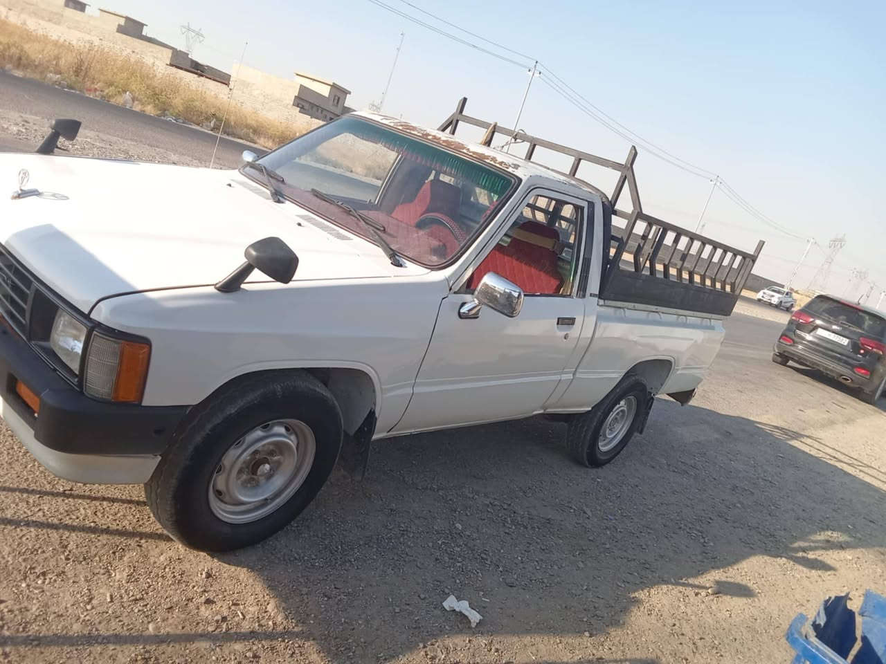 السلام عليكم
بيكم للبيع  موديل 85
كفاله عامه بس صبغ حزام 
مكينه +كير+اكسل+شاصي    شرط 
تبريد بس عايزو غاز 
رقم نينوئ اصفر.   شرط التحويل وال وكاله

سعر.  40ورقه وبيها مجال قليل 
***********
