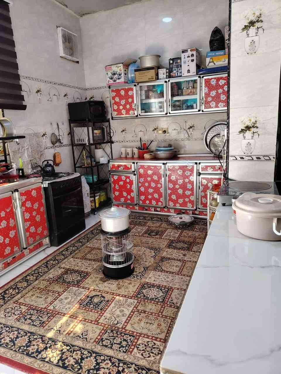 للبيع بيت مساحه 100مربع باب الحاره قرب عماره بيت صبر للاستفسار ***********
***********
