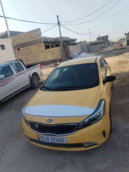 كيا فورتي 
2017
شرط التحويل 
تحكم ستيرن 
مكينه 2000دوش
بدون ايرباك حادث 
تبديل قبق جنطه فقط اصلي 
جاهزه من كلشي 
ضرره من الخلف بسيط 
مكينه جيد جدا 
كير مضبوط
حداديه شرط 
منضومة غاز شغاله
مكاني ديوانيه 
سعرها 120بيه مجال 
***********
***********
