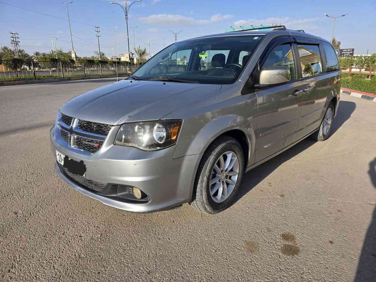 السلام عليكم
اولا اعتذر ناشر مجهول الهوية  

دوج كرفان موديل 2017 
السيارة كلين بيها ملاحظات قليلة واضحة بالصورة 
- المواصفات أبواب و صندوق ميكانيكي 
- المحرك 3600 بلادي و الكير بلادي  
- بيها منظومة غاز 60 لتر شغالة 
- التبريد و التدفئة شغالة شرط 
- الراديتر هيمي انسى الحماوة 
- السيارة ماشية 88 الف ميل قابل للزيادة
- السيارة بأسمي تحويل ثاني يوم 
- رقم كربلاء دولي 
- السنوية 2028 
- الهزة ساقطة بشهر 2025/12
 السيارة نظيفة و حلوة ما مشتغلة خط ابدا 
مكان السيارة كربلاء المقدسة 

السعر 165 
***********
