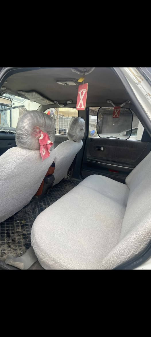 سلام عليكم  مازدا موديل 90 سليمانيه رقم جديد سنويه جديده تحويل ثاني يوم بسمي السياره كير مكينه كفاله عامه بيها ضربه جاملغه مكاني كلار السعر 35 اوبيها مجال اتصل اوتدلل ***********
