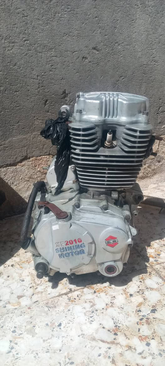 سلام عليكم اغراض البيع
المكينة سعره 65الف ناعمه و حلوه بس النمره الثانيه تعبر سن 
ال سبيرات الواحد ب 20 الف جوب 
الصالنصه ستيل هيه ول بوري ب 10الف 
هاذا رقمي ***********
