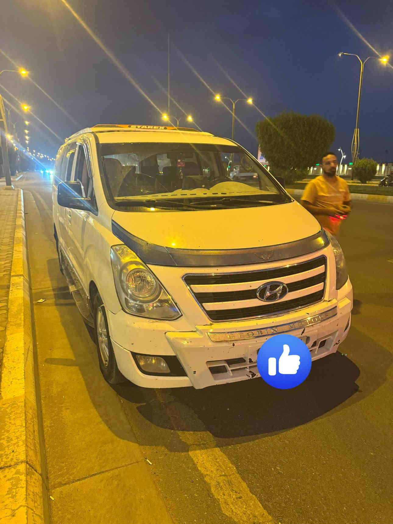 سلام عليكم للبيع هونداي ستاركس مفتوح 
موديل ٢٠١٧ ابيضّ 
فول مواصفات
رقم بغداد اجرة
بأسمي السنويه تحويل مباشر
محرك جديد 
صدر تخم تاير 
باتري جديد 
جاهزة من اي نقص بيهة صبغ جاملغ خلفي ايمن
سيباية ودبل دعاميات وتغليف كشنات جلد سيارة مصروف عليهة 
مكان السيارة بغداد 
***********
***********
