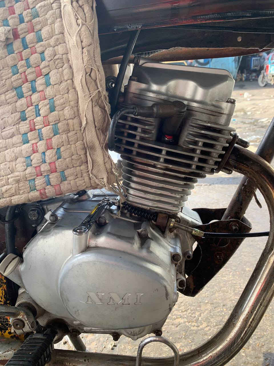 السلام عليكم
دراجه للبيع ارشه اوراق

مكينه نامه شلامجه لا تنقيص لا بخار  شلعه ومعدل تخبل

دراجه مال شغل لتجي تكلي شبيها مابيها

هندر واحد تشتغل وين ميعجبك تروح بيها روح

السعر 300 وبيها مجال قليل مكاني (((حله مجسر نادر))


**إذا كنت صاحب هذا الإعلان وتريد حذفه لأي سبب، رجاءا أرسل رسالة إلى الدعم الفني**