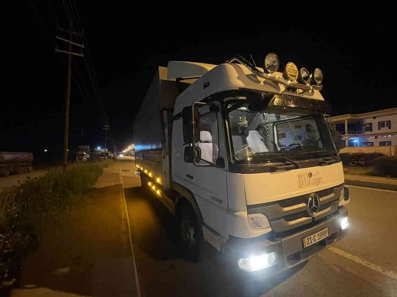 السلام عليكم اتيكو موديل 2007حجم 29 فول مواصفات تبريد تتفه جوبلس امامي خلفي طول 7وربع الشاصي ما مفطور بشرط تاير 22و نص مكان السياره سليمانيه الموشراي لا يتصل  ***********.  ***********
