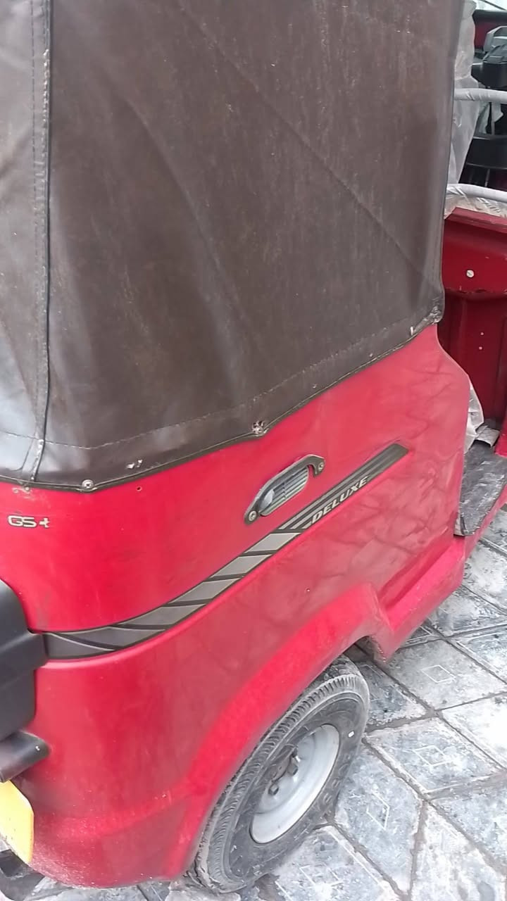 تكتك تيفاس  2018 جاهزه كبل لشارع  
اوراق 7 توني مجفت بعدهي  علسحك
مكني بغداد المشتل وسعره  3 أو ربع  وبيه مجال


**إذا كنت صاحب هذا الإعلان وتريد حذفه لأي سبب، رجاءا أرسل رسالة إلى الدعم الفني**