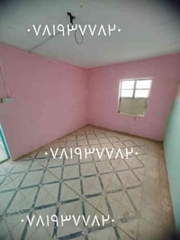 حي الحسين منطقة ٣٠٠ • ١٢٠م • ٢ غرف