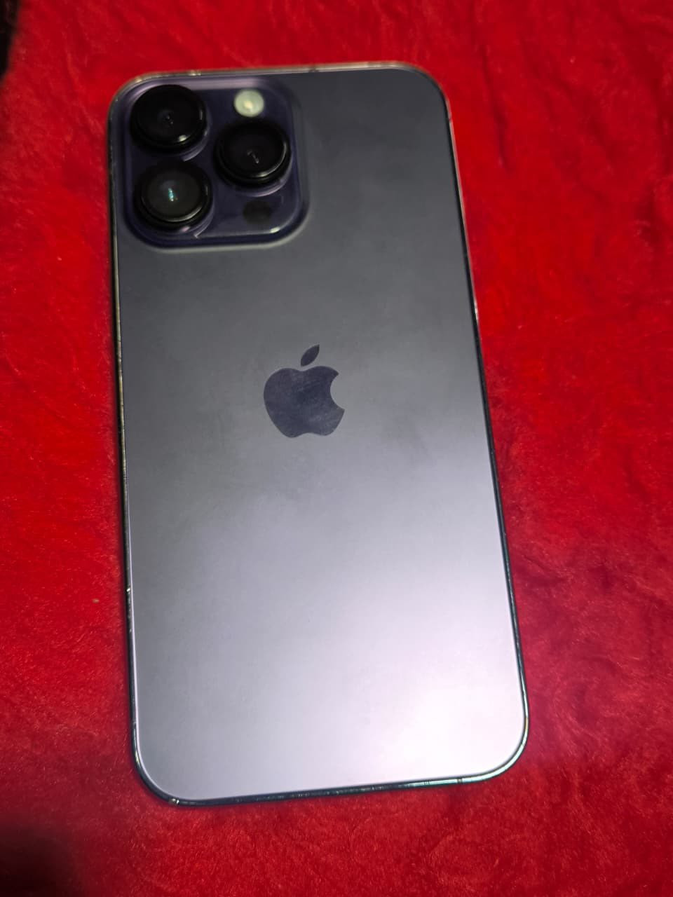 السلام عليكم 
للبيع آيفون 14  برو ماكس ذاكرة 256 شريحتين 
دبل سيمكارت نظافة الحهاز 100% 
مابي اي خللل 
الجهاز.مبدل شاشة درجة أولى فيس شغال 
مبدل بطارية اصلية وهذا فحص الحاسبة 
نسبة البطارية 100  قبل كم يوم 
بالحاسبة  تقرا اصلية لكن بالجهاز غير معروف 
السعر 550 الف ومجال قليل 
العنوان دهوك ومتوفر توصيل 
*********** واتساب
