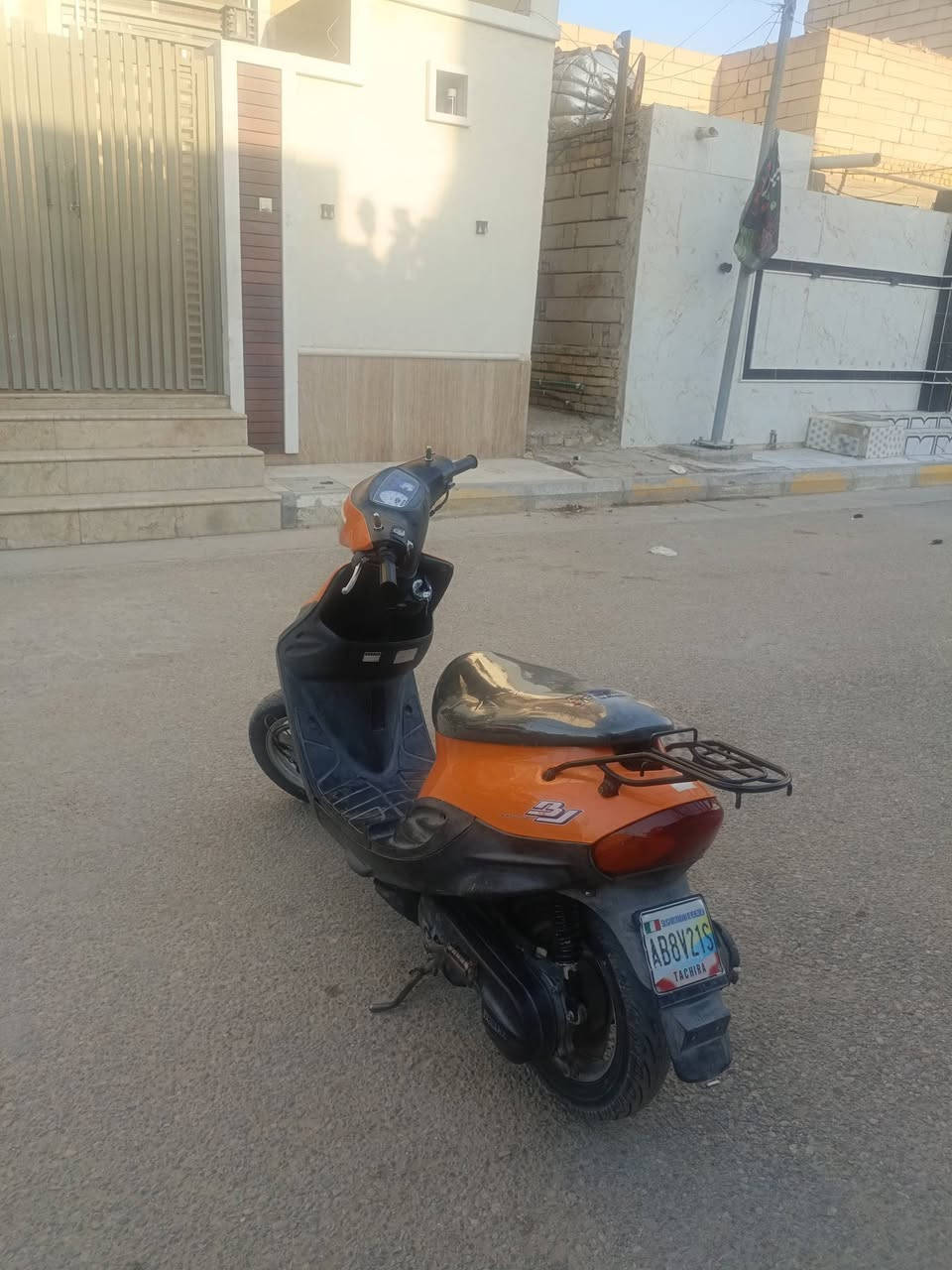 السلام عليكم ، دراجه بيجي للبيع  ماصار هواي طالعه من الحاويه ، دراجه نظيفه وجديده وكلشي شغال بيها من الطول للطول ، مكاني ناصريه مركز ، الشراي يتصل عالرقم وبي واتساب 
*********** .
