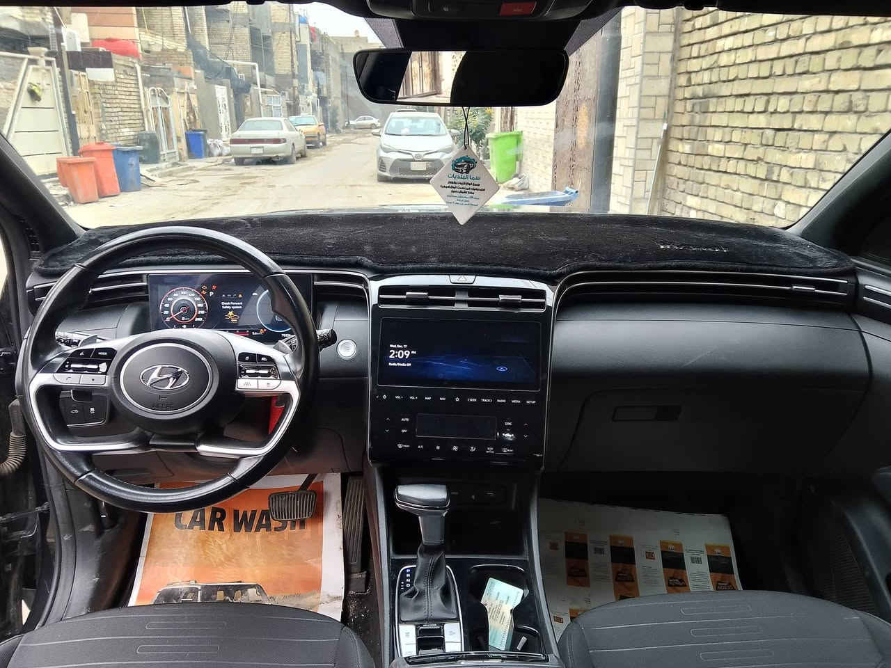 هونداي سانت كروز 2023 حادثهه جاملغ وبنيد خارجي بدون دواخل مكينة 2500 فول مواصفات للاخير اعلى فئة بانوراما بصمة تشغيل بصمة ابواب حساسات سياقة ذاتية رادارت جانبية رقم بغداد باسمي السعر 175 عنوان بغداد للاتصال ***********
