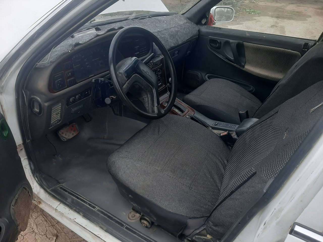 السلام عليكم  برنس للبيع موديل 95محرك مكفول كير اوتوماتيك كيرها بس البك يأخر الصبح شويه وترجع طبيعي  سنويه26بأسمي شخصيا رقم بغداد انكليزي  السعر 30وبيها مجال حك الجيه  طريق السريع قرب محطة جنة الفرات  للاستفسار الاتصال ***********. ***********
