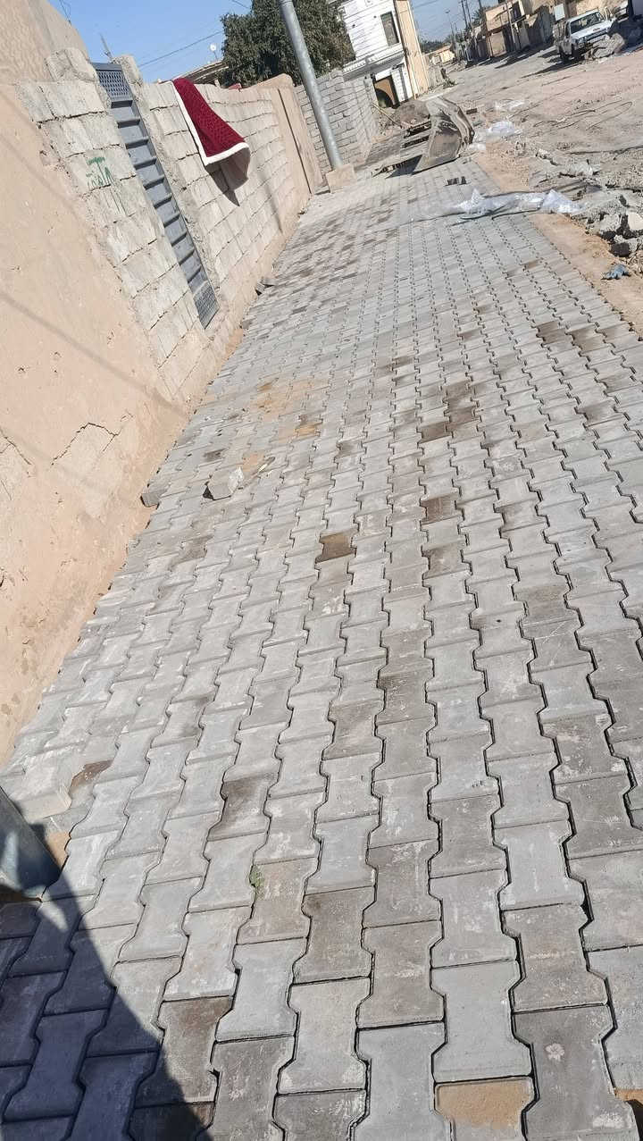 اسلام عليكم  عمل انوع المقرنص
عضم +طابوكه +چكليته 
نشتغل احواش بيت نشتغل شوارع
نشتغل مزارع شعندك نشتغل 
عمل ساقيه ±عمل كربستون. 
نشتغل كرسته وعمل ونشتغل قطعي ونشتغل ع متر 
هات*********** سيمكرت وتساب
