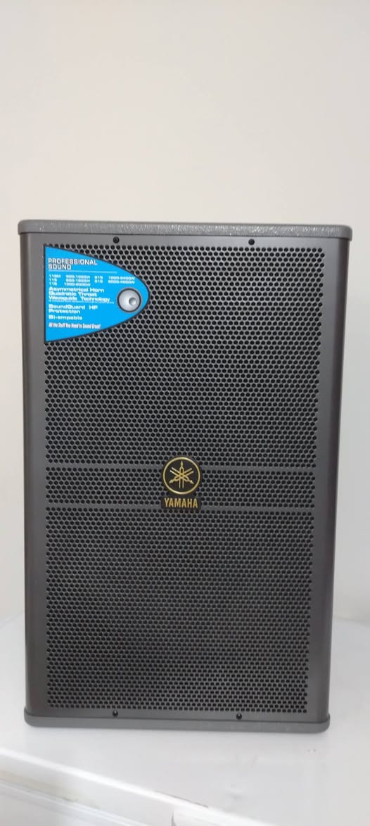 السلام عليكم ورحمة الله وبركاتة خدام الحسين توفرن مكبرات الصوت(FPT 115 MITUS) و(YAMAHA) لبه 15 انج التويتر 3000 الكروسوفر الظخم شرط صوت ونقاوه ودفع كلش راقي بمعنى الكلمه ضمان سنه كامله اي استفسار هذه رقمي*********** واني خادم اخوكم  ملا عصام الكربلائي
