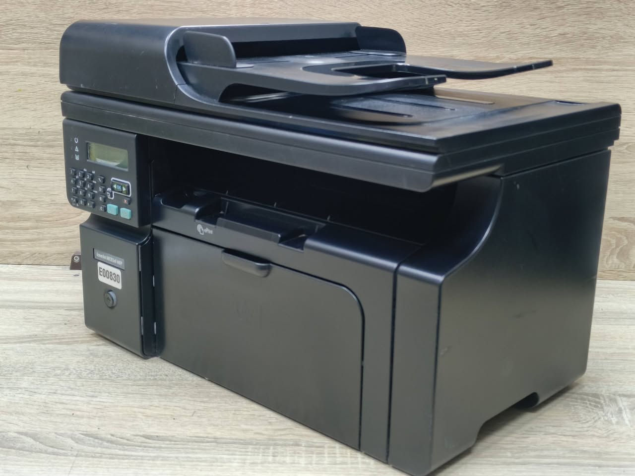 طابعة hp موديل laser jet M1212MFP اسود وابيض ليزري  مستعمل بحالة ممتازة سعر الحبر 10 الف تطبع 1600 نسخة نوع الحبر باودر سرعة طباعة 18 ورقة بالدقيقة وجه واحد استنساخ طباعة سكنر  تحتوي على فيدر لطباعة الملازم ومجموعة اوراق بامر واحد مع امكانية استخدامه في الارشفة الالكترونية 🚦سعر الطابعة 145 الف 🚦مع كاترج جديد وكيبل كومبيوتر وكيبل كهرباء وقرص تعريف للطلب *********** / *********** يوجد توصيل لكل المحافظات نسبة نظافة الجهاز ,90% ضمان تشغيل وفحص...
#الصفوة
#طابعتي
