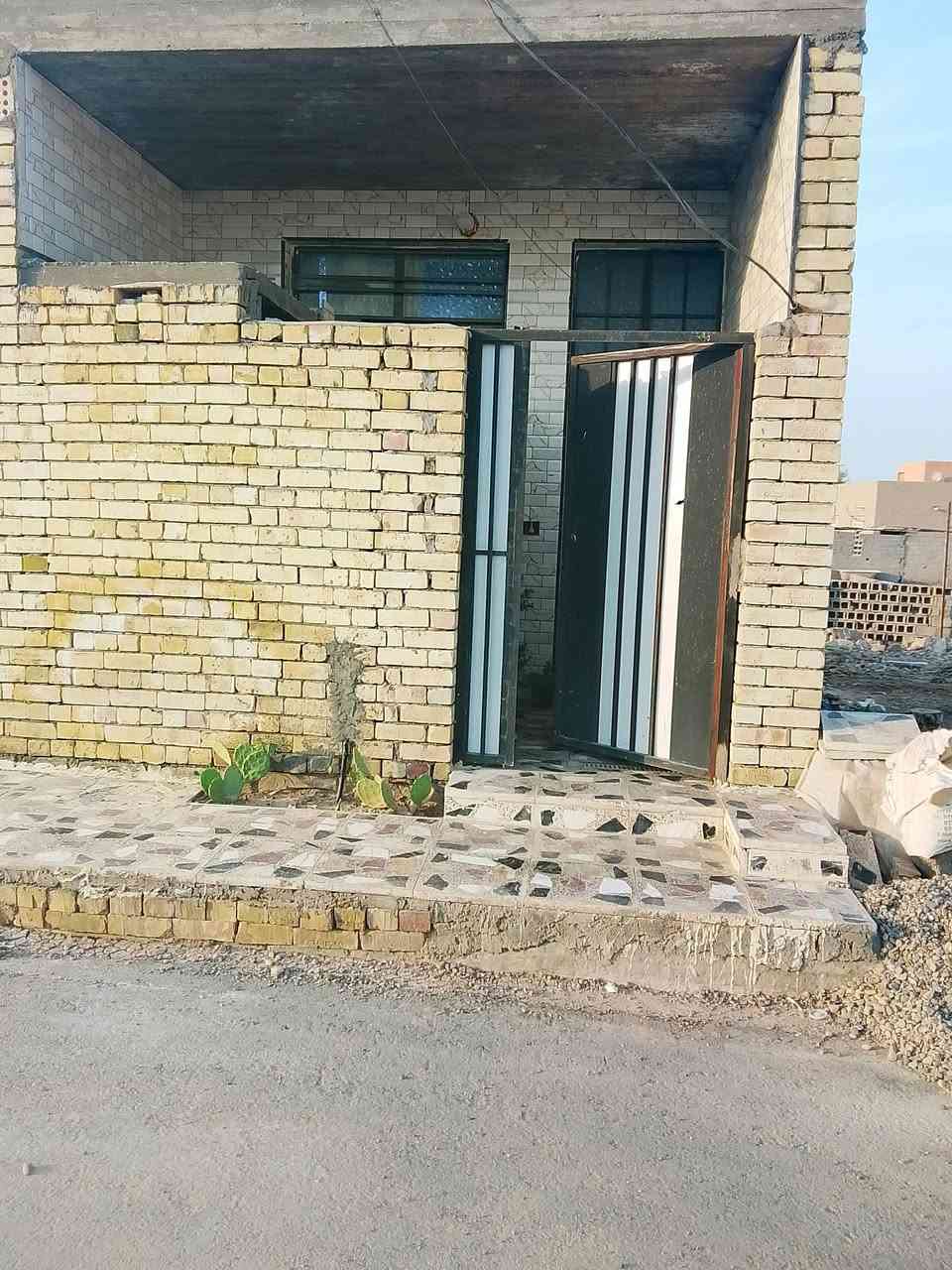 بيت للبيع 50متر سبع قصور مقبيل زنودلست الحمداني سعر 30 بي مجال ***********
